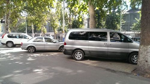 違章停車被拖壞，就該自認(rèn)倒霉？告訴車主如何獲得賠償